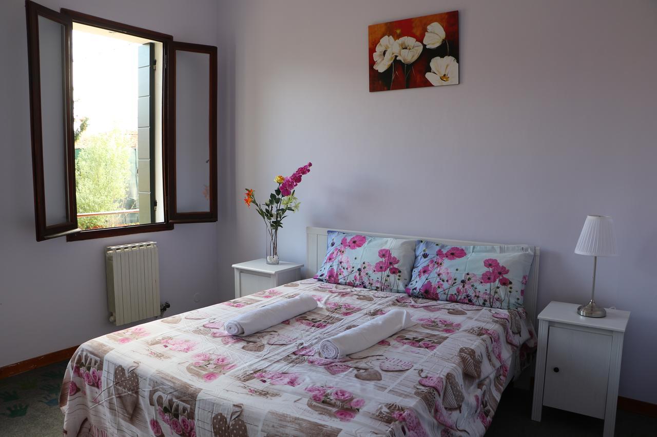 Venice Garden Apartments เมสเตร ภายนอก รูปภาพ